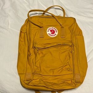 Fjallraven kanken backpack